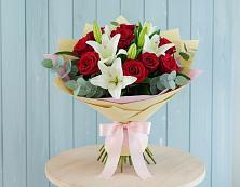 Букет цветов из:  Лилии и Розы в Большая Глушица