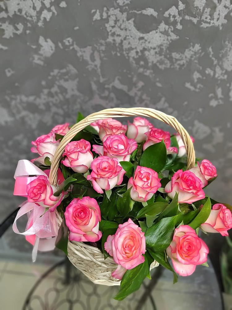 Цветочная композиция из Розы в корзине в Большая Глушица