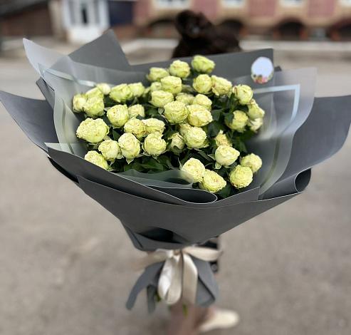 Букет Белые кустовые розы Солинеро в Большая Глушица