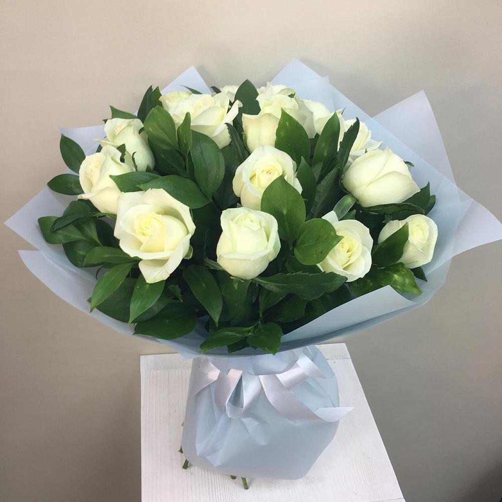 Букет 15 Белых роз Проуд в Большая Глушица