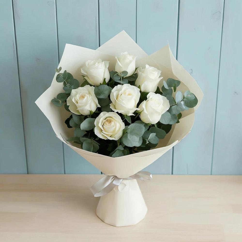 Букет Белые розы в Эвкалипте в Большая Глушица