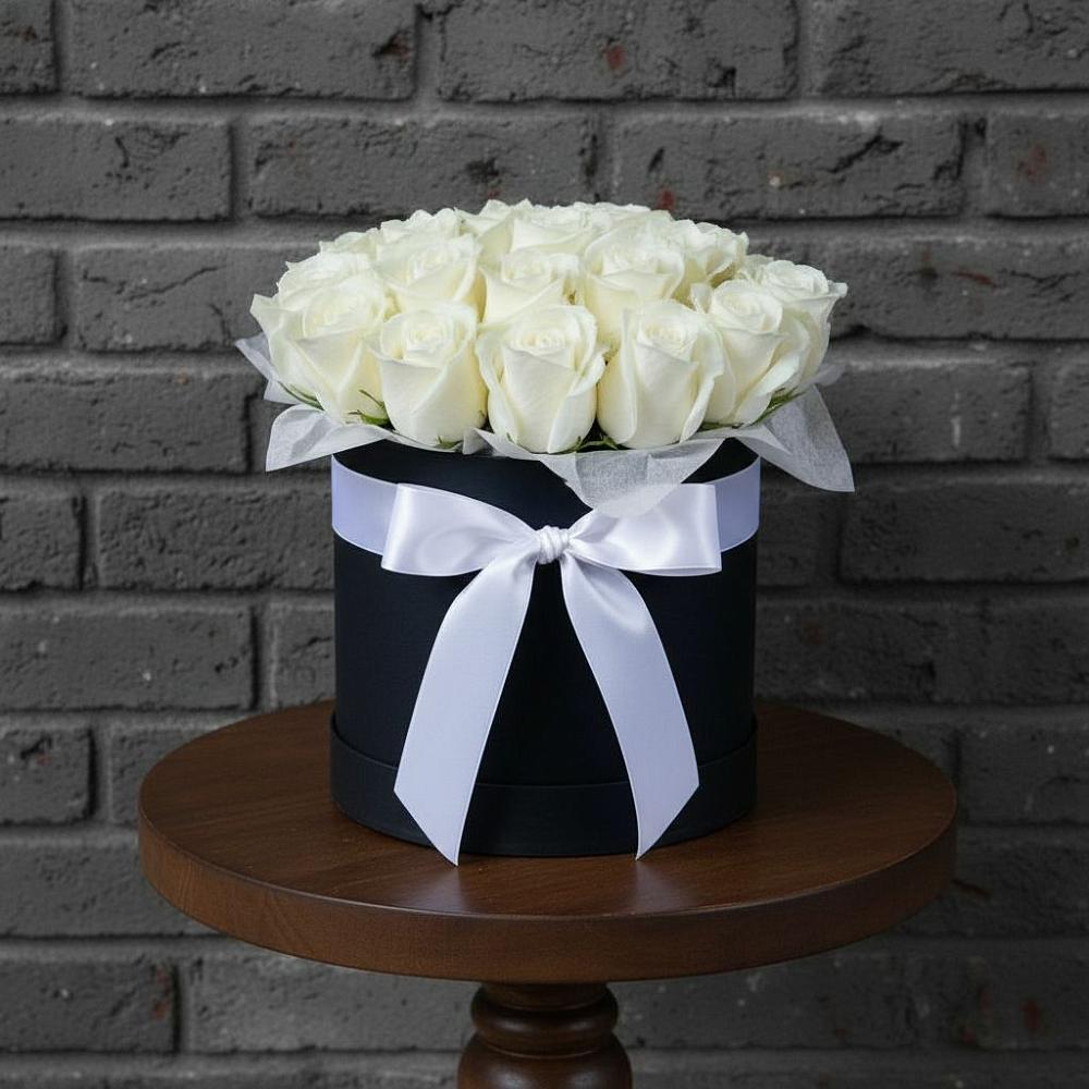 Цветочная композиция из Розы в шляпной коробке в Большая Глушица