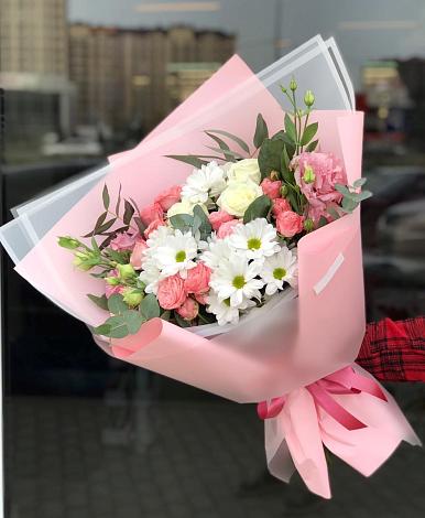 Букет цветов из: Розы, Лизиантусы и Хризантемы в Большая Глушица