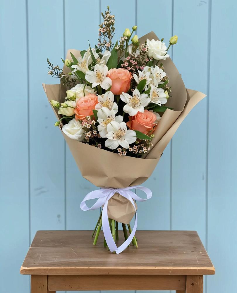 Букет цветов из: Альстромерии, Лизиантусы, Розы и Хризантемы в Большая Глушица